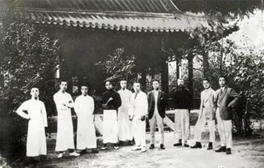 李大钊,张申府,邓中夏合影